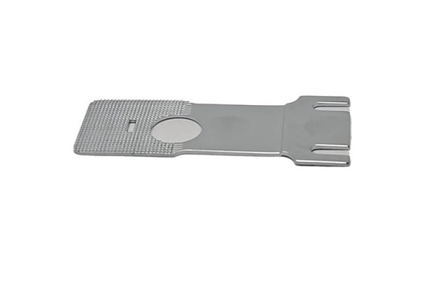 Feed Plate For Flat Button